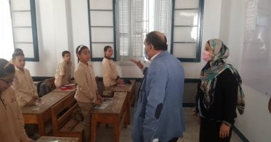 وكيل تعليم البحيرة يؤكد انتظام الدراسة بـ 4012 مدرسة مع بداية العام الدراسى 