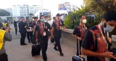 الأهلي يصل ملعب محمد الخامس في المغرب قبل مواجهة الوداد 