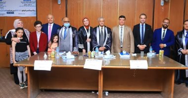 "أثر شبكات التواصل على الحياة الزوجية بالصعيد" رساله ماجستير بجامعة سوهاج
