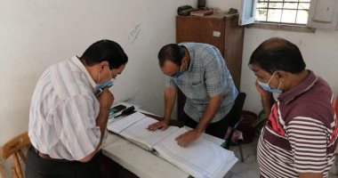 إحالة 18 موظفا للتحقيق لغيابهم عن العمل بدون عذر فى المنيا