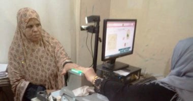 القومى للمرأة بالشرقية يستخرج 430 بطاقة رقم قومى مجانا للسيدات والفتيات "صور"