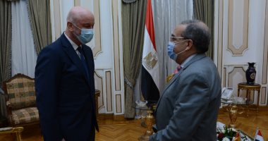 وزير الإنتاج الحربى يبحث مع السفير الإسباني بالقاهرة التعاون فى الصناعات العسكرية.. الاتفاق على دفع عجلة التعاون خلال الفترة المقبلة.. رامون جيل كاساريس يشيد بجهود مصر لمكافحة الإرهاب..ويؤكد تحسن الحالة الأمنية