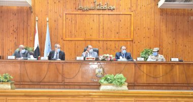 محافظ أسيوط يعلن اعتماد مكتبة المحافظة فرعاً رئيسياً لمكتبات مصر العامة