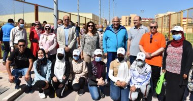 صور.. رئيس جامعة مدينة السادات يدشن اليوم الرياضى للطلاب