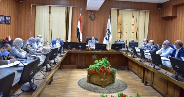 رئيس جامعة بنى سويف يعلن تشكيل لجان للمتابعة وتطبيق الإجراءات الاحترازية