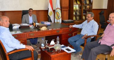 محافظ مطروح يقدم تيسيرات لاجراءات التصالح على مخالفات البناء للأسرة الفقيرة