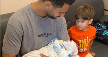 أحمد عادل حارس المقاصة يرزق بمولوده الثانى "زين"