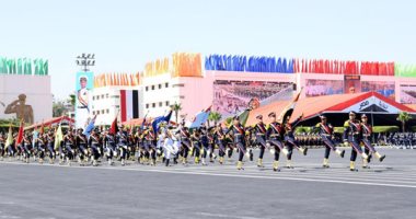 الرئيس السيسى يمنح أوائل الخريجين بالكليات العسكرية نوط الواجب العسكرى