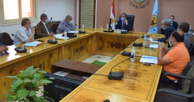 رئيس جامعة سوهاج يناقش خطة العمل السنوية لأنشطة مركز ضمان الجودة