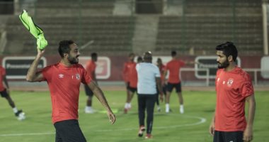 وصلة هزار بين كهربا وصالح.. ونصائح الشناوى ونظرات سعد الثاقبة فى مران الأهلى