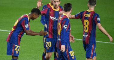 برشلونة يستهل مشواره في دوري أبطال أوروبا بخماسية ضد فرينكفاروزى.. فيديو
