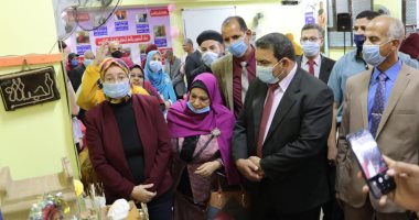 مديرة التربية الخاصة بالتعليم تفتتح مركز الطلاب الموهوبين بالوادى الجديد