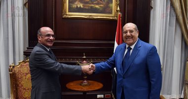 وزير العدل يهنئ رئيس مجلس الشيوخ بعد فوزه برئاسة المجلس