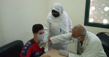 الكشف على 1119 مريض خلال قافله طبية مجانية بقرية الضهرية بإيتاى البحيرة