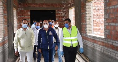 محافظ أسوان: وزيرة الصحة توجه بالإسراع في معدلات تنفيذ مستشفى إدفو.. صور