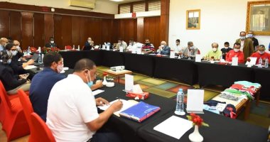 الأهلى بالزى التقليدى والوداد بالأزرق فى مباراة الغد