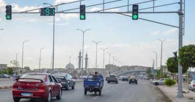إشارة مرورية جديدة بالطريق الزراعي بالإسكندرية لعبور المشاة.. صور