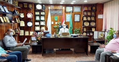 صحة الشرقية تناقش خطة تدريب أطباء وفنى الأشعة مع المشرف العام بالوزارة