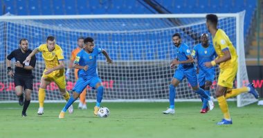 التعاون بعشرة لاعبين يفوز على النصر 1-0 بالدوري السعودي.. فيديو