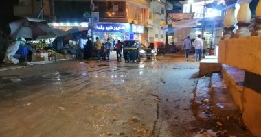 شفط مياه الأمطار بمدينة بلطيم فى كفر الشيخ.. صور وفيديو