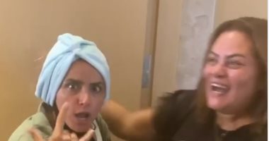 كاملة أبو ذكرى وعلا رشدى وحسن أبو الروس يرقصون على أغنية مليونير فى الجونة