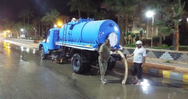 أمطار شمال كفر الشيخ وسيارات المحافظة تنتشر فى الشوارع لشفط المياه.. صور