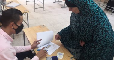 رئيس لجنة بمدرسة العروبة: إقبال ملحوظ من المواطنين على صناديق الاقتراع