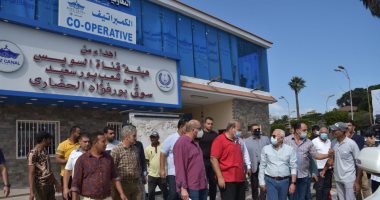 محافظ بورسعيد يتفقد آخر مستجدات العمل بسوق بورفؤاد الحضارى الجديد.. صور