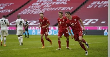 دورتموند ضد البايرن.. ليفاندوفسكي يسجل الثاني للبافاري برأسية رائعة "فيديو"