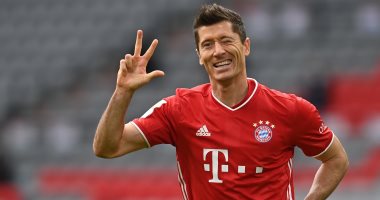 ليفاندوفسكى يفوز بجائزة أفضل لاعب فى الجولة 13 بالدوري الألماني