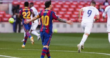 نجم برشلونة السابق: ميسي يقترب من الرحيل واستبداله بـ محمد صلاح ليس مؤكدا