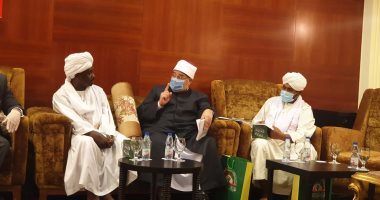 وزير الأوقاف يلتقى رئيس مجمع الفقه الإسلامى ومدير مركز التحصين الفكرى بالسودان