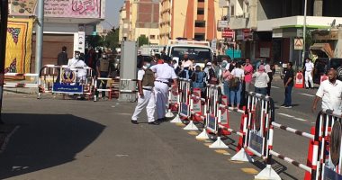 فتح لجان البحر الأحمر وبدء توافد المواطنين للإدلاء بأصواتهم.. صور