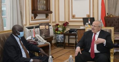 الخشت يبحث مع وزير التعليم بجنوب السودان إنشاء فرع لجامعة القاهرة فى جوبا.. صور