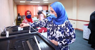 وزيرة التضامن عقب الإدلاء بصوتها فى انتخابات النواب: المشاركة واجب وطنى