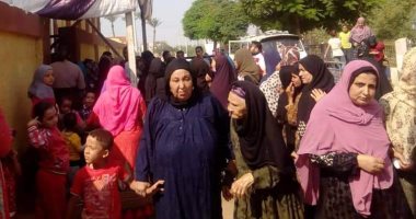 السيدات يتصدرن المشهد فى أول أيام انتخابات النواب ببنى سويف.. صور
