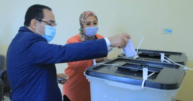 رئيس التنظيم والإدارة يدلى بصوته فى انتخابات مجلس النواب