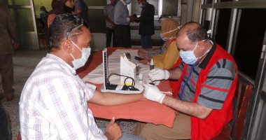 صحة أسوان توقع الكشف على 7145 ناخبا بمبادرة علاج الأمراض المزمنة.. صور