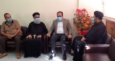 وفد كنسى يقدم التهنئة لوكيل صحة بورسعيد بمناسبة المولد النبوى الشريف