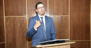 دكتوراة بجامعة أسيوط عن البطين الأيمن بعد استبدال الصمام الميترالى بالصناعى 