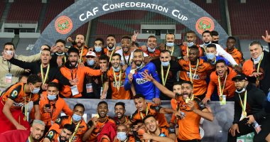فيفا يهنئ نهضة بركان بالفوز على بيراميدز و تحقيق الكونفدرالية