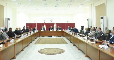تعرف على اجتماع محافظ الشرقية بأعضاء اللجنة العليا لمتابعة الوقاية من كورونا