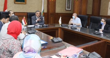 تعرف على اجتماع محافظ سوهاج بوحدة تنسيق المبادرة الرئاسية "حياة كريمة"