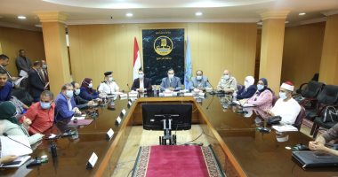 محافظ كفر الشيخ يكلف بسرعة تجهيز المقار الانتخابية استعدادا لانتخابات النواب