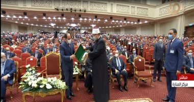 "الأدب مع الرسول" و"السيرة النبوية".. هدية الأوقاف للرئيس فى ذكرى المولد النبوى