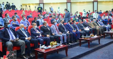 رئيس الاتحاد الافريقي للطب الرياضي يشيد بالتجربة المصرية في التعامل مع فيروس كورونا
