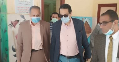 وكيل تعليم الغربية يتفقد مدرسة أحمد عرابى بسمنود استعدادا لانتخابات النواب