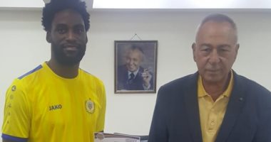 الإسماعيلى يبدأ خطة تسويق الأجانب لقيد الشريفى وبابل بالموسم الجديد