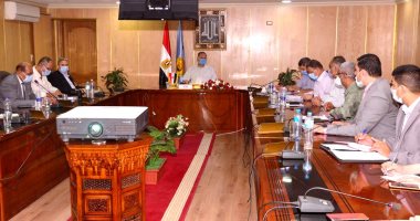 محافظ أسيوط يتابع الموقف التنفيذى للمستشفيات الجارى إنشائها.. صور