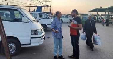 نائب رئيس مدينة طلخا يتفقد الموقف العمومي ويوجه برفع القمامة بالمنطقة